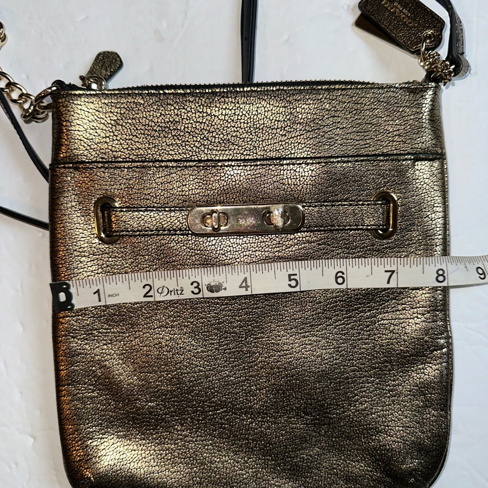 COACH F36502 Swagger Metallic Gold Pebble Leather Crossbody Swingpack Purse- O/S - Picture 12 of 13